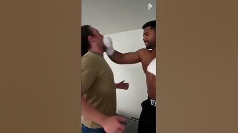 how to greet a gremlin correctly