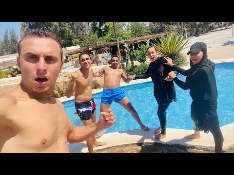 اخر شخص ينزل حمام السباحة هياخد 10 الف جنية 