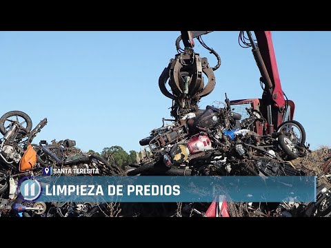 Compactación de vehículos en La Costa