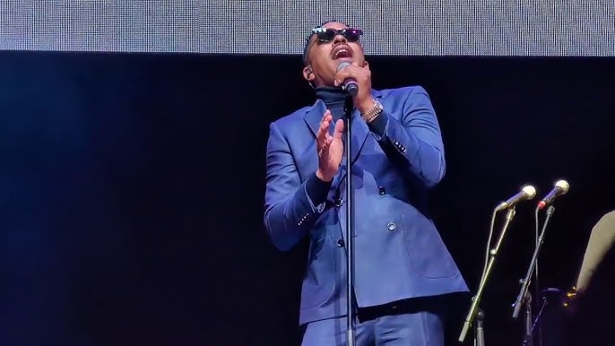 Hundreds Gather to Pay Tribute to D'Angelo at Emotional Funeral - YouTube