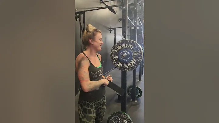Megan Bradshaw 235# 4 rep max back squat