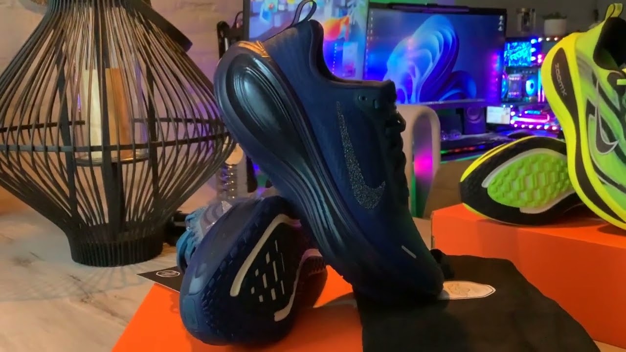 SWAROVSKI x Nike VOMERO PLUS "BLUE FORCE" (Blue Void/Blue Force)(Collection)(Part 674)