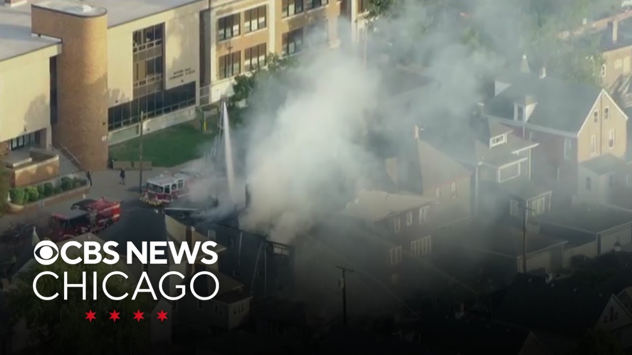 Large fire rips through houses in Whiting, Indiana - YouTube