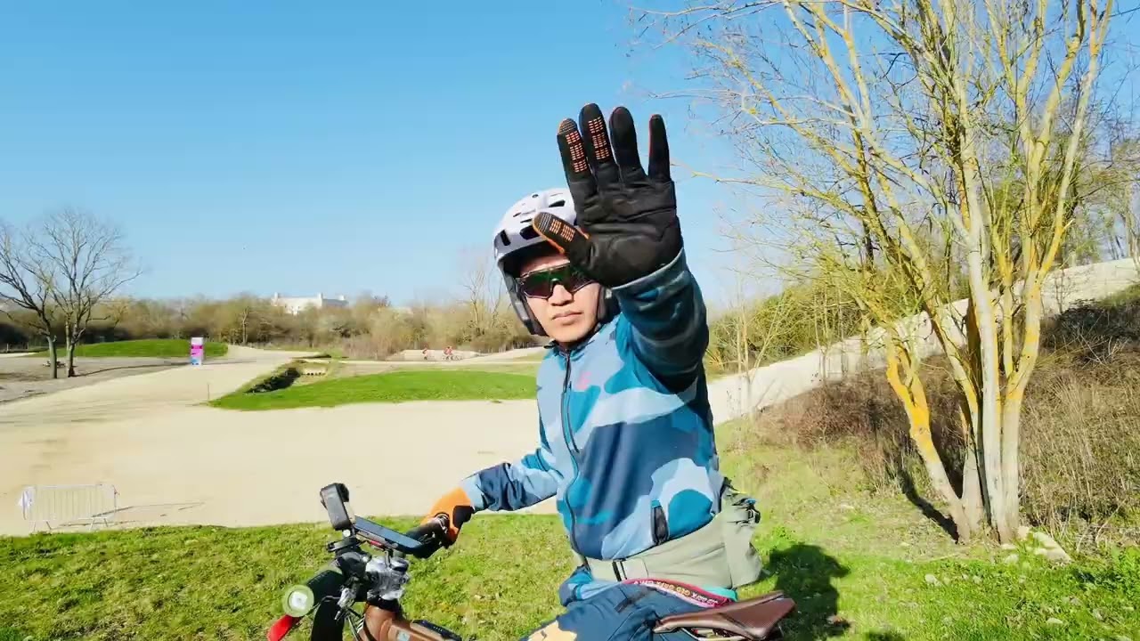 Roaming around the bike park of Élancourt 