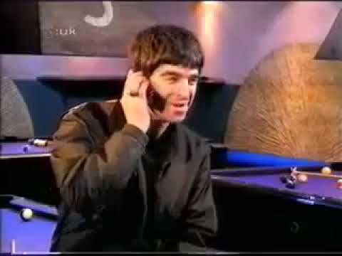 Noel Gallagher gets a phone call off his mum while being interviewed by Ant & Dec on CD:UK in 2000