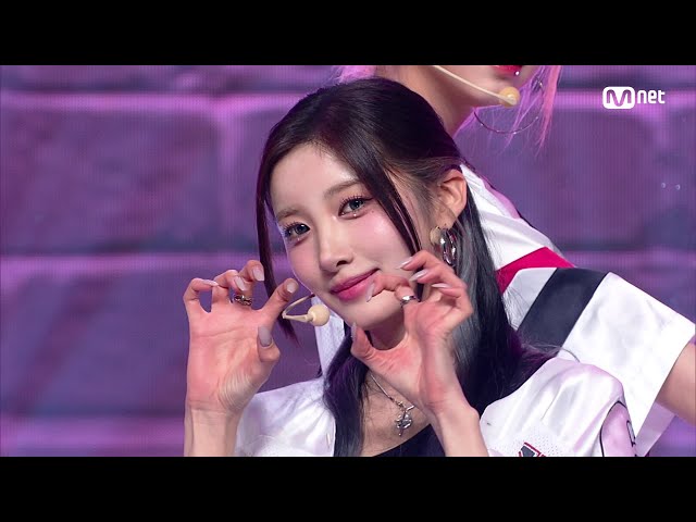 퍼플키스(PURPLE KISS) - BBB #엠카운트다운 EP.836 | Mnet 240404 방송