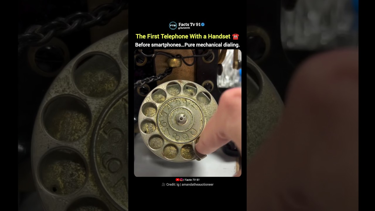 The First Telephone With a Handset ☎️