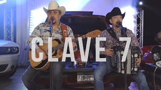 Video thumbnail of "Los Igualados - Clave 7 (En Vivo)"