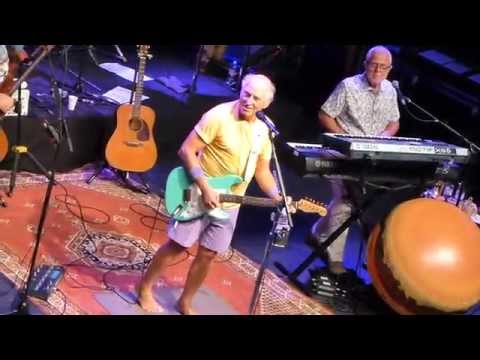 Jimmy Buffett - Why Don't we get Drunk and Screw (Irish pub version)