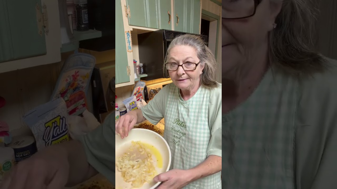 How Grandma  makes a Stromboli at home || Grandma Stromboli  Recipe