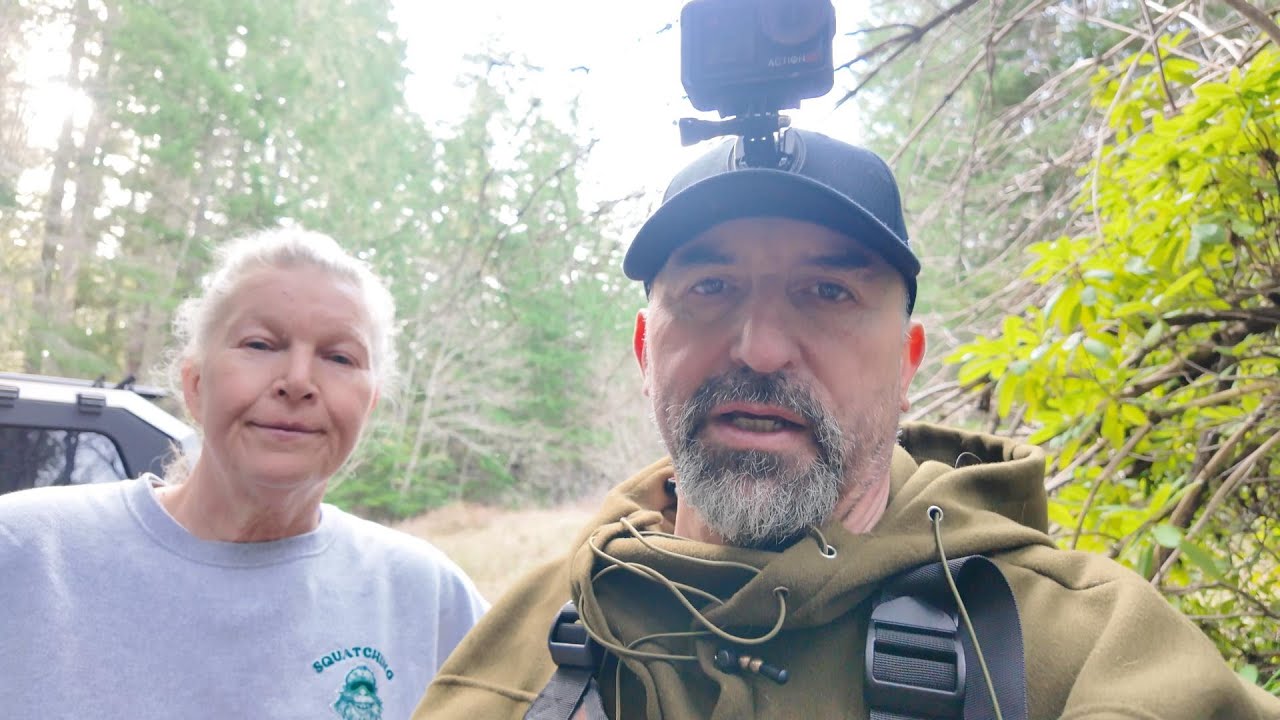 Squatch riding on the Tomofree E-Bikes