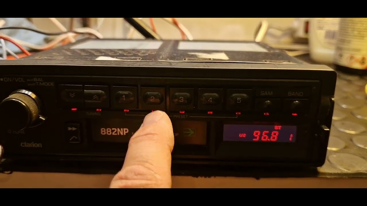 CLARION 882-NP car audio vintahe from 80'/90' high fidelity -test