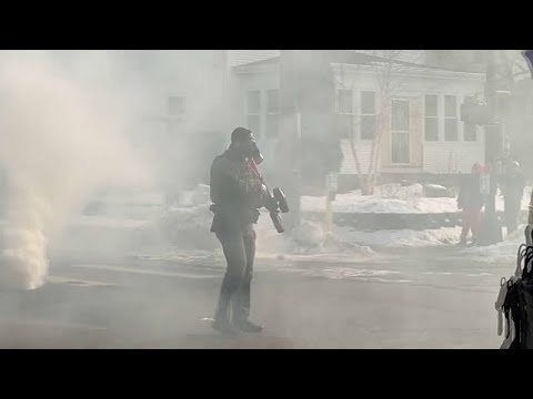 Протесты продолжаются в Миннесоте после смертельной стрельбы сотрудников иммиграционной службы США