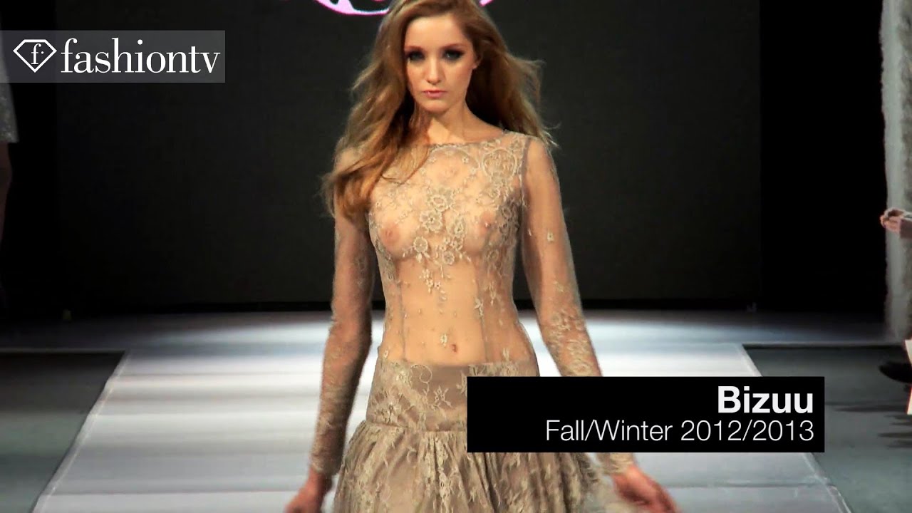 How To Show Your Collection At Fashion Week How To Show Your Collection At Fashion Week