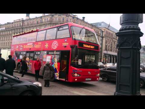 Видео: Как ходят двуетажни автобуси в Москва