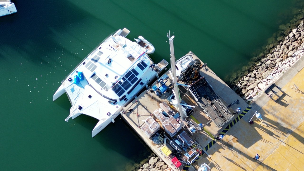 ⁣⚓️Trimaran NEEL 51 Mast down ⚓️