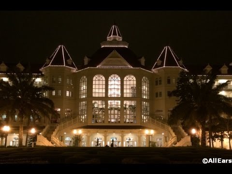 Hong Kong Disneyland Hotel Overview and Room Tour