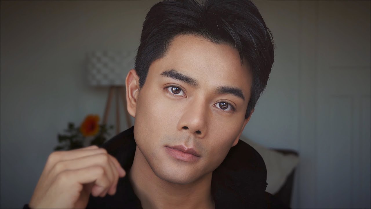 MEN'S NATURAL MAKEUP TUTORIAL (Eng Subs)  |  男神自然妝容 化妝步驟教學