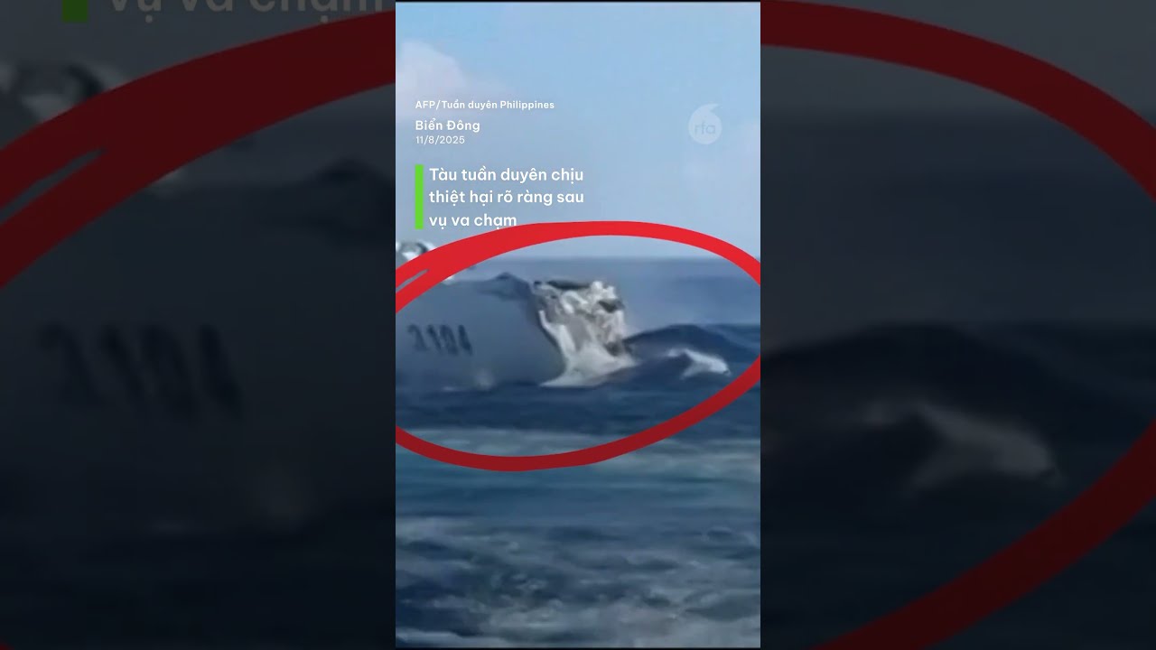 Hai tàu Trung Quốc đâm vào nhau