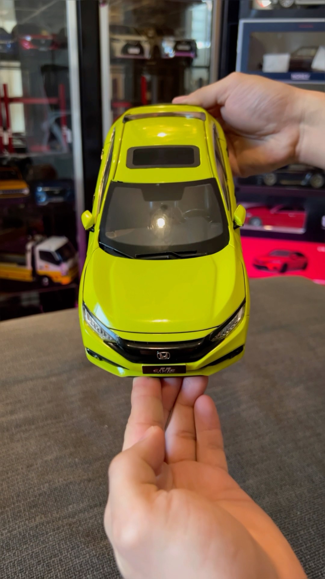 Honda Civic 10th Gen 1/18 Diecast Model #diecastshow #shorts