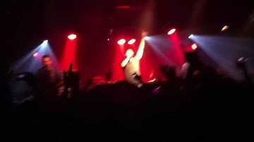 EXAMPLE @LA[2] Barcelona - Skies don