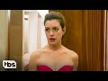 The Diamond Necklace Heist Scene in Ocean&#39;s Eight (Clip) | TBS