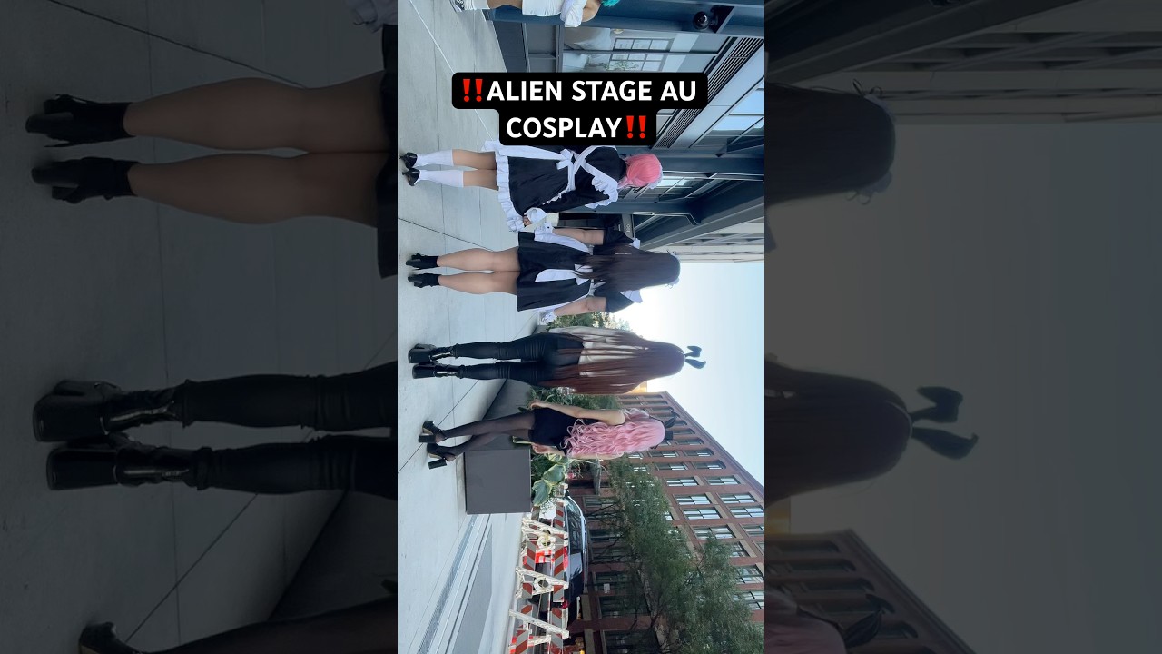 Which Alien Stage Cafe AU is better? #alienstage #cosplay #alnst #mizi #hyuna #vivinos