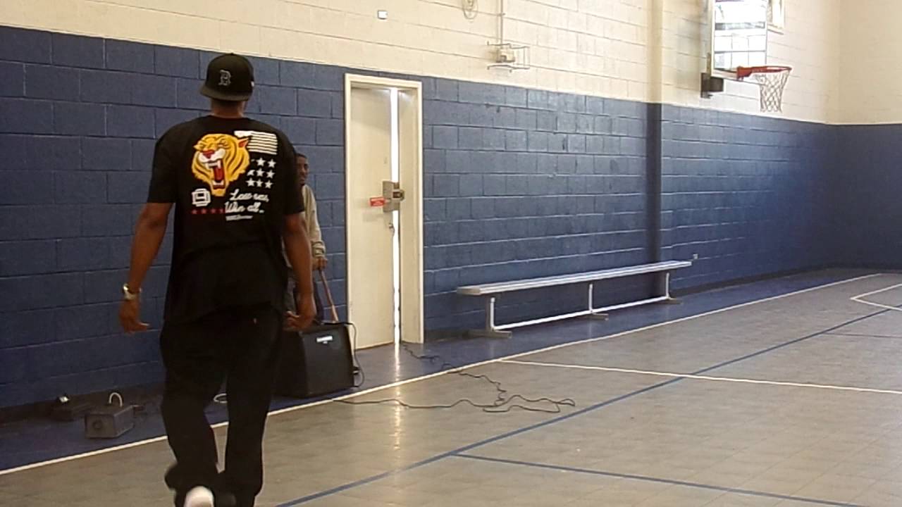 JAY Z LOOK A LIKE !!!!!!! PERFORMS AT BOYS & GIRLS CLUB ON OCT 31, 2015