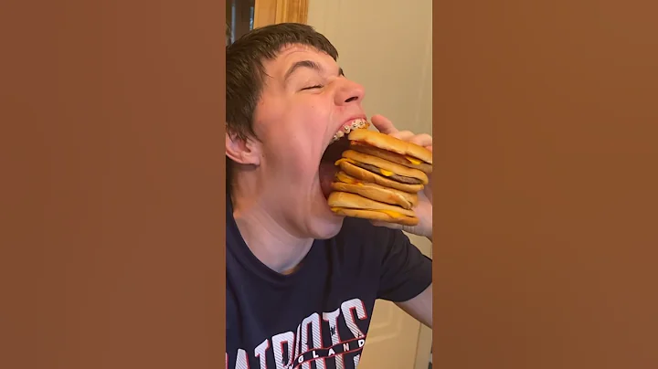 Isaac, the man with the world's biggest mouth, can eat four burgers at once 😲