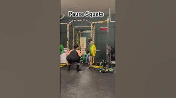 Pause Squats. Squat variations. Stronger Squats. Building Power. Bulking Season. #workoutroutine