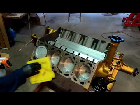 1970 Oldsmobile 455 Cylinder Head Installation