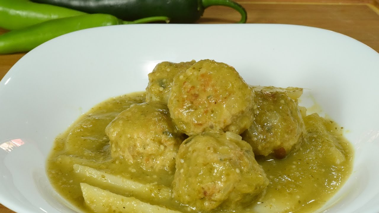 Albondigas de Pollo en Salsa Verde | Cocinando con angel - YouTube