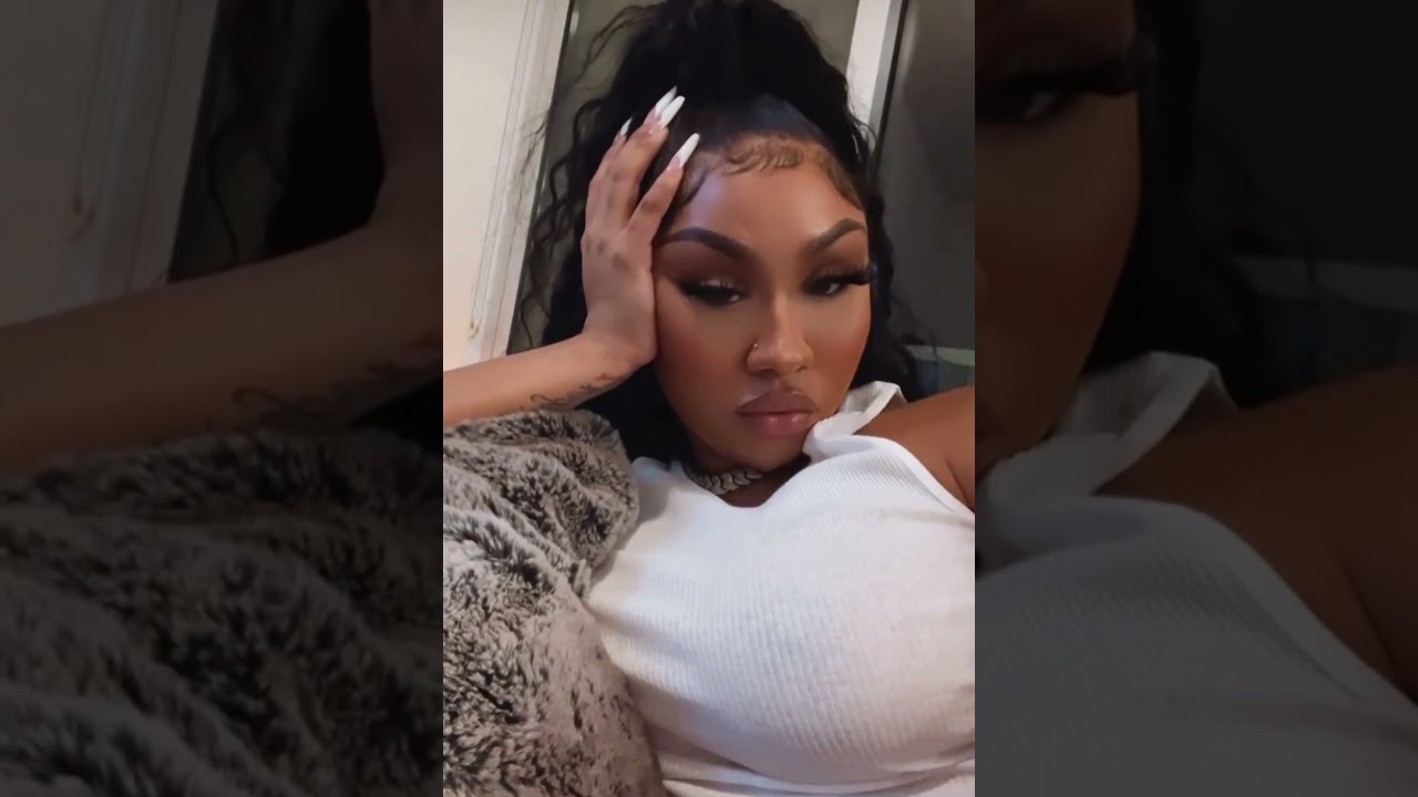 Me on FaceTime:..🥴 |