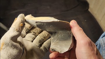 1360 - Knapping and Thinning Odd Shaped Spall of High Quality Flint