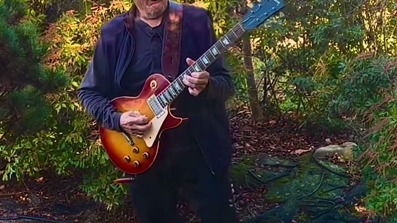 If you’re any kind of Musician, then you must Play Out,,, that is,,,outside, so I did it … again