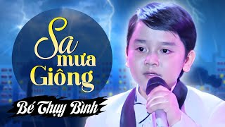 SA MƯA GIÔNG - bé Thụy Bình  | Official Music Video