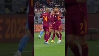 Hattrick Donyell Malen