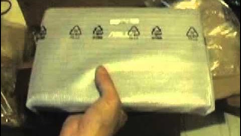 Asus Eee PC 1015 Unboxing How to SDHC Card Install .mov