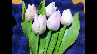 Простые тюльпаны из холодного фарфора.