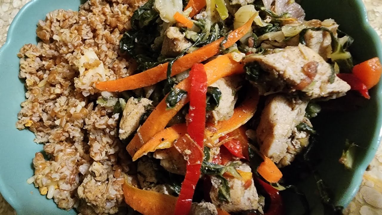 Куриная отбивная с соусом булга на ужин