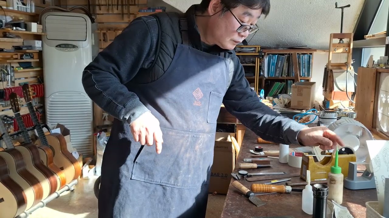 Making Guitar HongSik Uhm / 엄홍식 기타 제작 2026년 2월 6일
