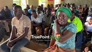 CHIEF NYAMAROPA MURUME  ANE KADORA, ANONDITI NDAKADHAMBA KUZASI NDAKANYENGWA NE MT DARWIN YESE