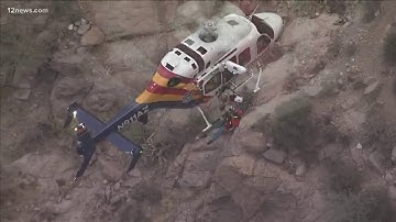Hikers rescued from Superstition Mountains