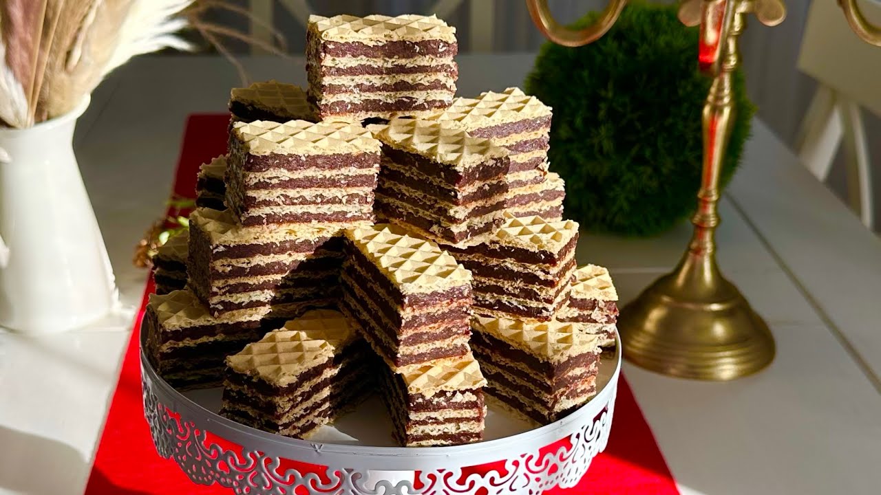 Prăjitură cu foi de napolitană, fără coacere - un desert iubit din copilărie | Eng subt