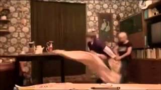 Ten minutes of tablecloth fail