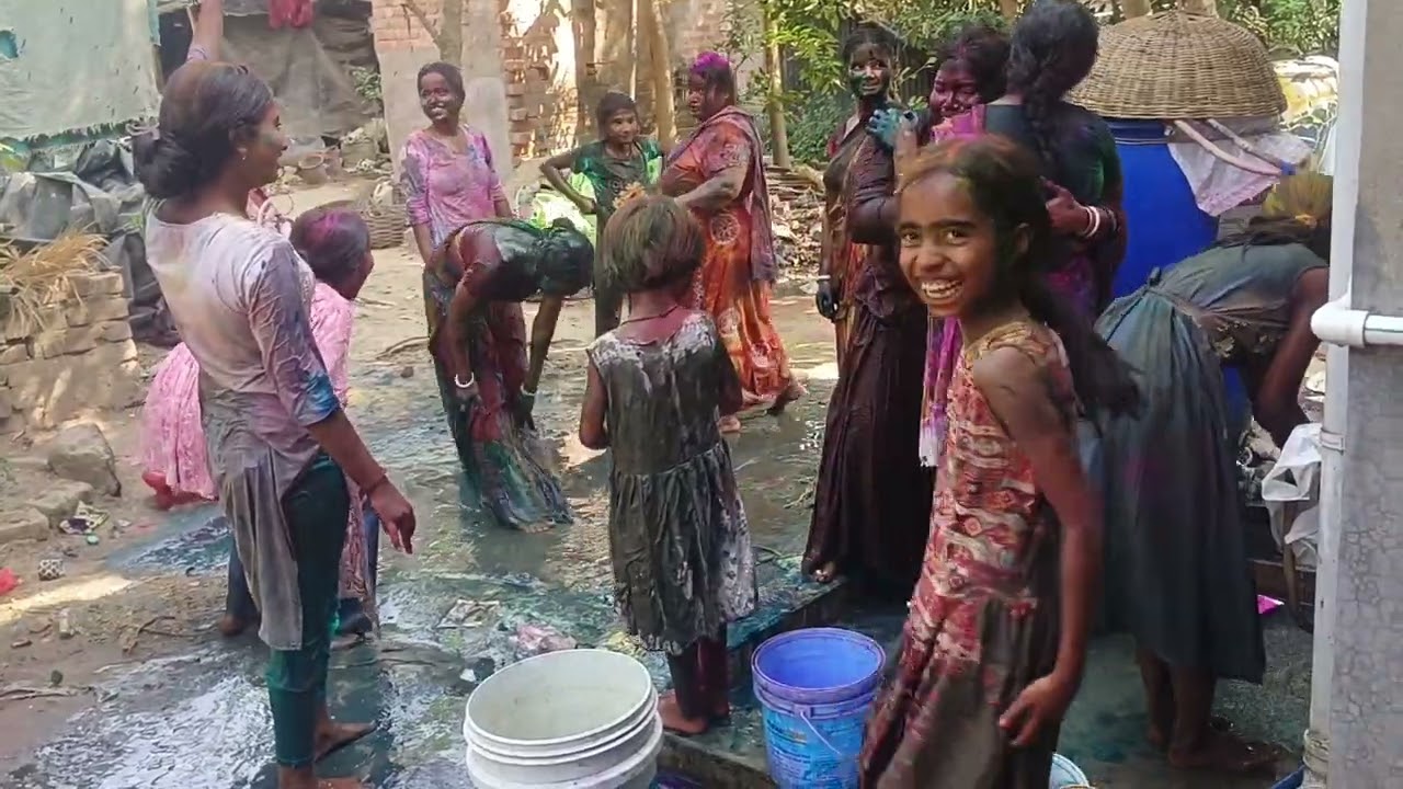 Happy holi everyone #share #love #কার কার এই ধরনের হোলি খেলতে ভালো লাগে প্লিজ কমেন্টে জানিও