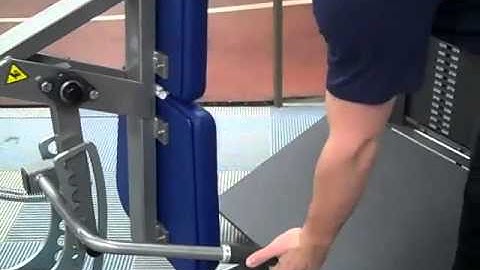 GBC Hammer Strength V-Squat