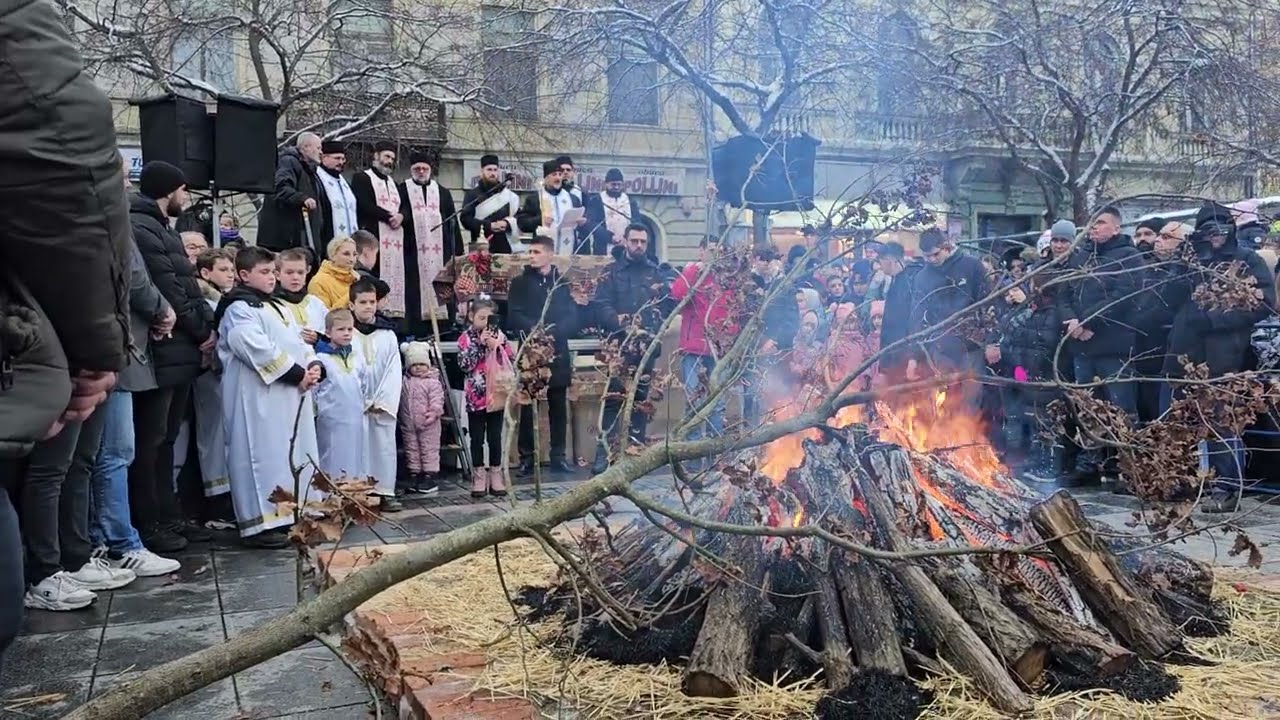 Badnji dan - paljenje badnjaka (Sombor, 6.1.2026) #2