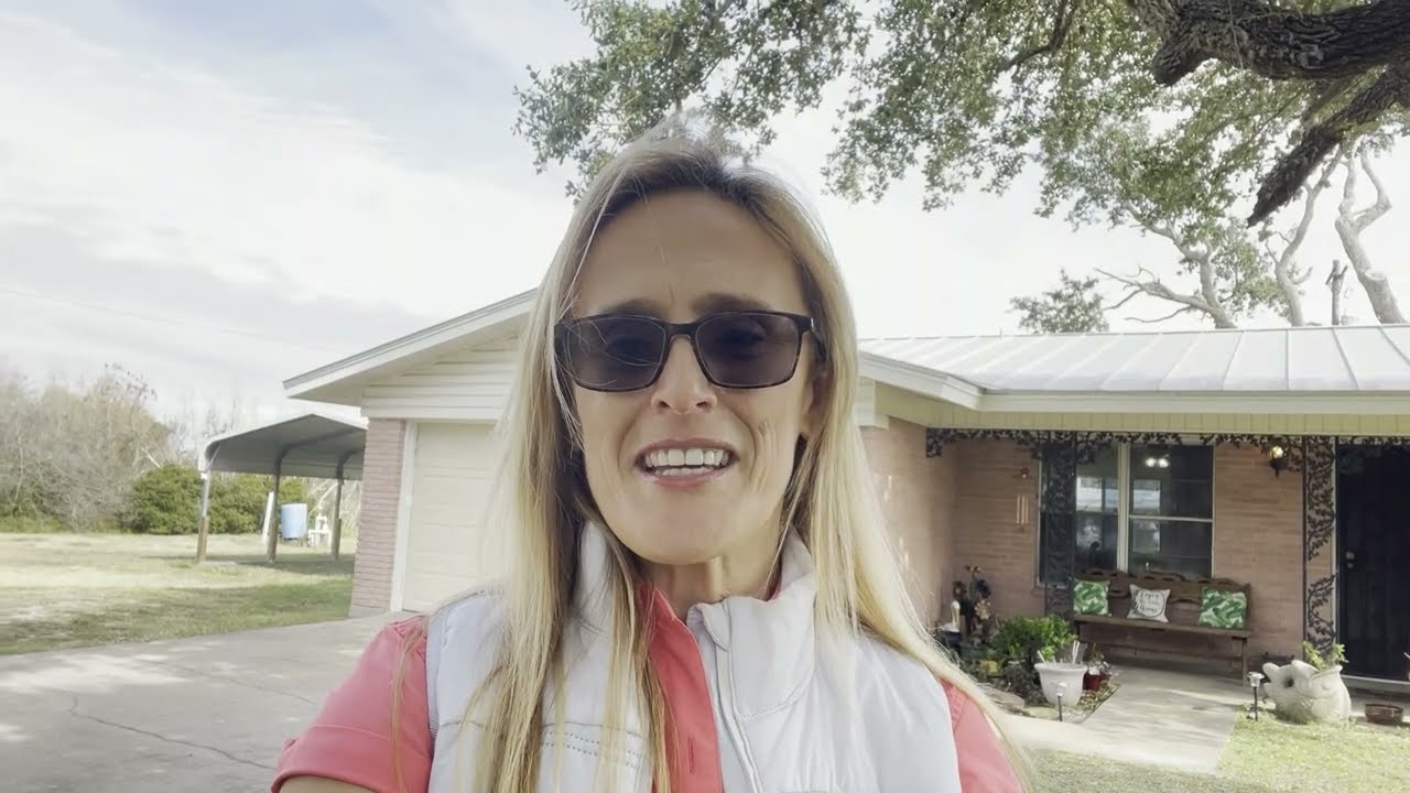 53 MOCKINGBIRD LN, ROCKPORT, TX 78382  (SOLD)