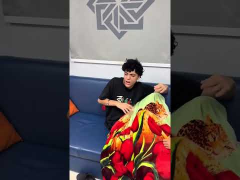 صحى يتكلم هيروغليفى دليفرى الضحك